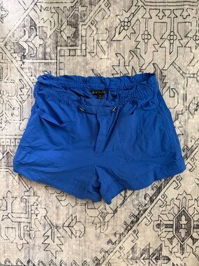 Athleta Blue Paper bag shorts 8 Elastic Outdoor